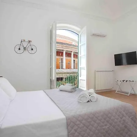 The House Politeama Palermo Historic Center Apartment Exterior photo