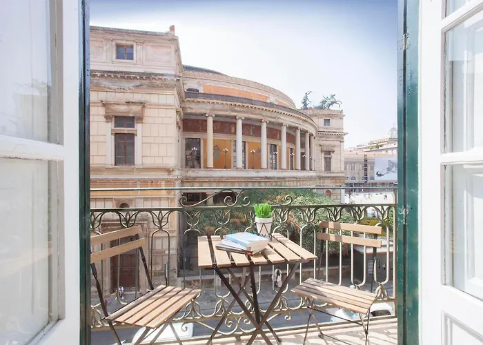 The House Politeama Palermo Historic Center